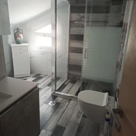 Bela PalaiónTsiflíkion