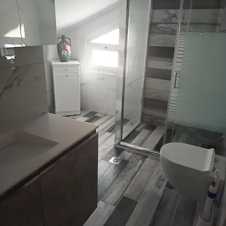 Bela PalaiónTsiflíkion