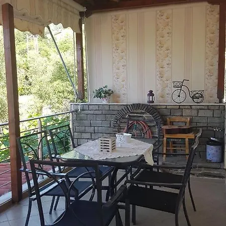 Bela * PalaiónTsiflíkion