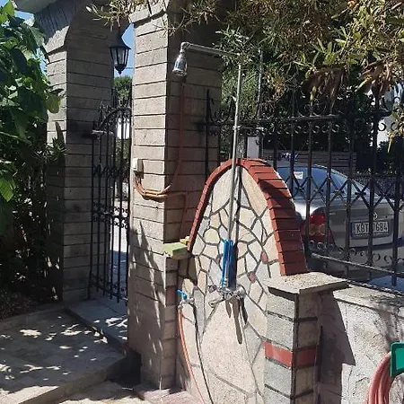 Bela * Palaiontsiflikion