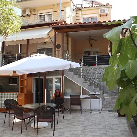 Bela Apartament