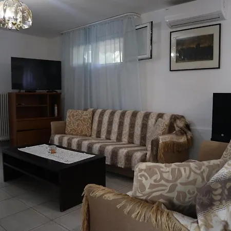 Bela * PalaiónTsiflíkion